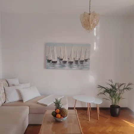 Apartment Sunny Bol
